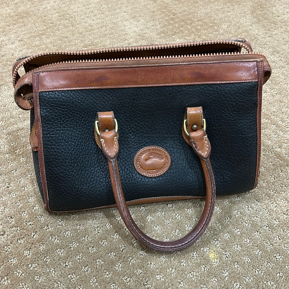 Dooney & Bourke bag